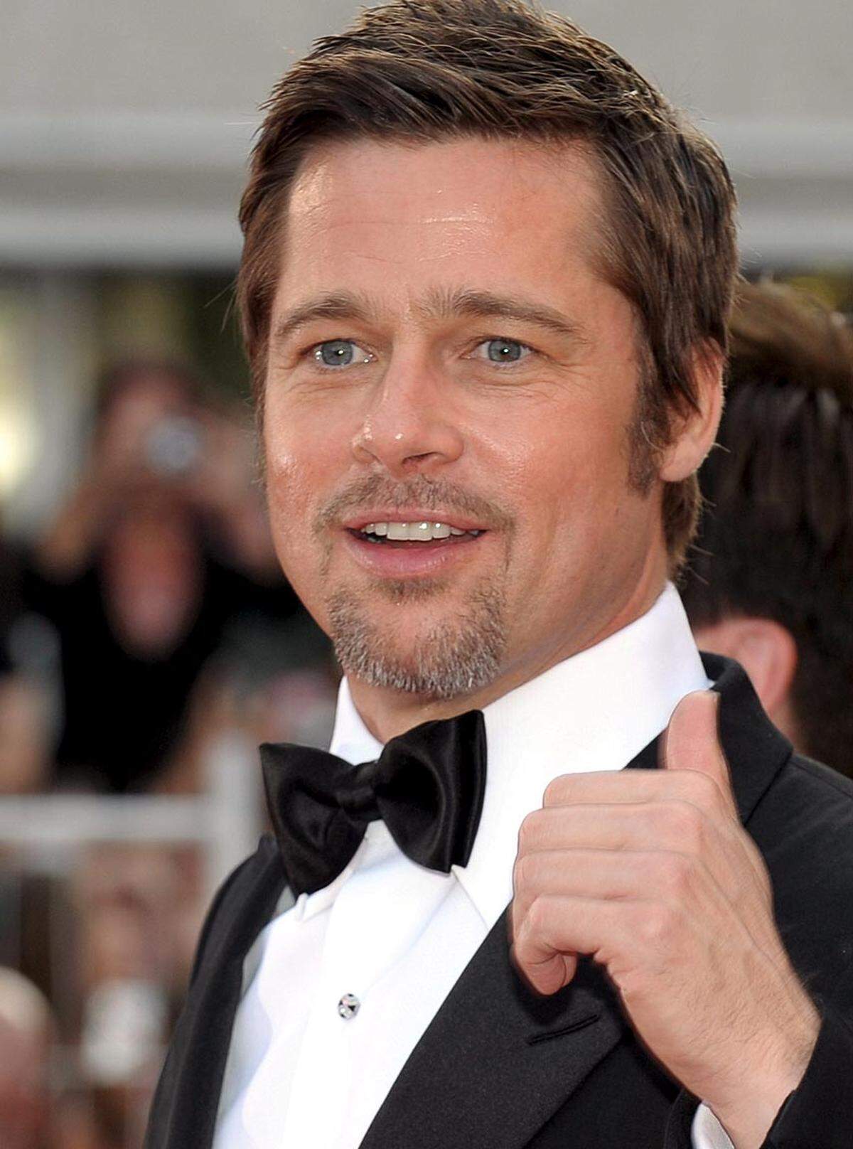 Auch diesem Mann wurde die Ehre, der Mann mit dem größten Sexappeal zu sein, bereits zweimal Teil: Im Jahr 2000 war Brad Pitt  gerade ein paar Monate mit Jennifer Aniston verheiratet. Auf der Leinwand war er in "Snatch – Schweine und Diamanten" zu sehen.