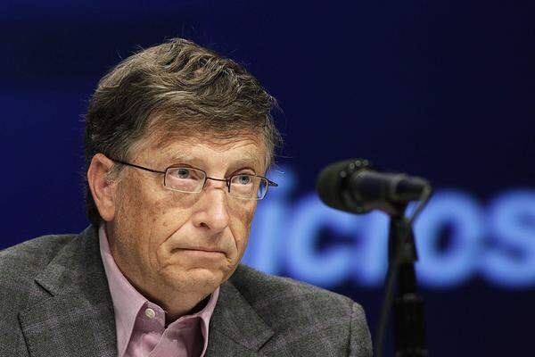 Der frühere Microsoft-Chef Bill Gates erklärte, auf der Welt gebe es selten jemanden, der einen so tiefgreifenden Einfluss wie Steve gehabt habe. Die Auswirkungen würden für viele künftige Generationen spürbar sein. "Ich werde Steve enorm vermissen", schrieb Gates.