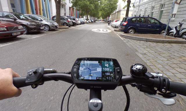 E-Bike mit Navi: ideal in der Stadt, wenn man nicht viel mit hat.