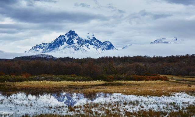 Die große Leere, die Rauheit, die Distanzen, auch zwischen den Menschen: Patagonien beflügelt viele Künstler, zieht Touristen an, deren Scharen sich da und dort noch gut in Grenzen halten.