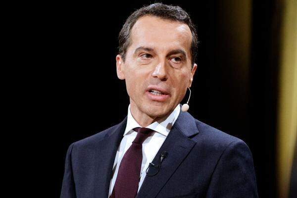 Bundeskanzler Christian Kern (SPÖ) ist "überzeugt, dass wir mit Van der Bellen einen Präsidenten bekommen, der Österreich in hervorragender Art und Weise im In- und Ausland vertreten wird". 