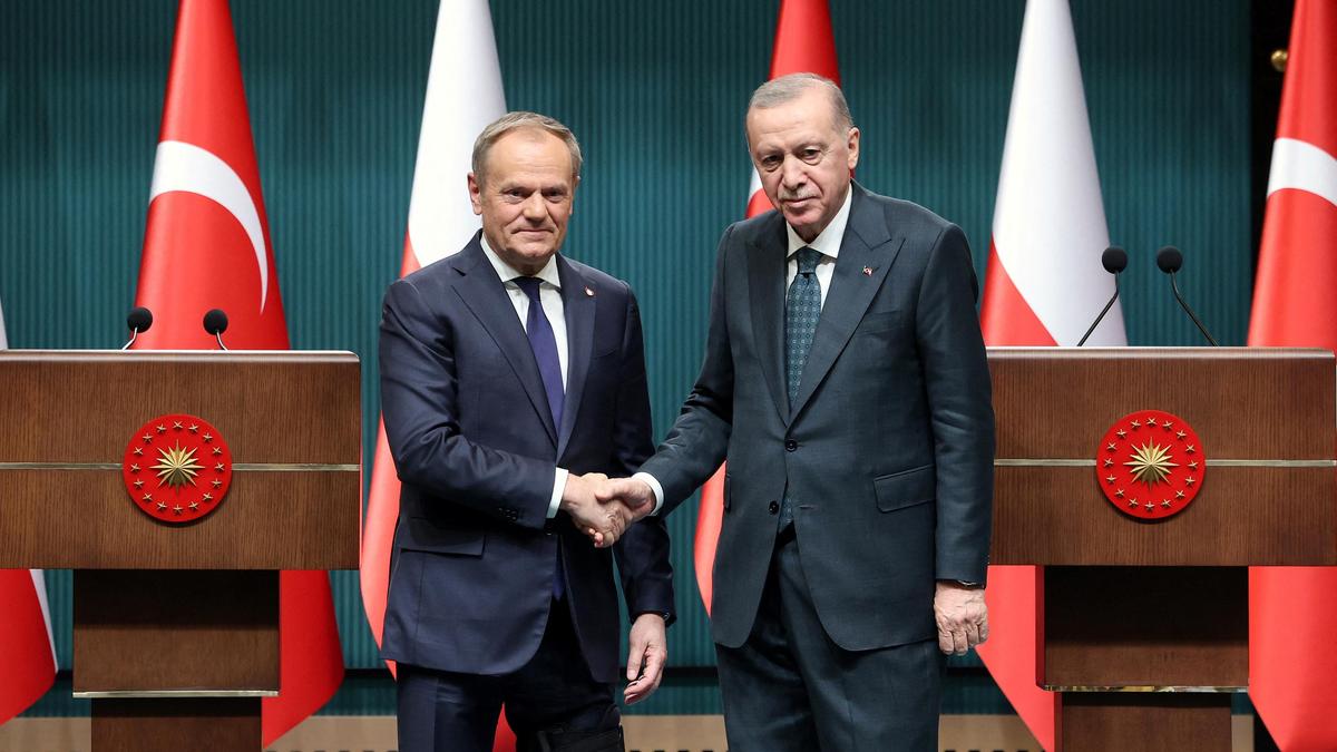 Polens Premier Donald Tusk (li.) und Recep Tayyip Erdogan bei einem Treffen in Ankara am Mittwoch.