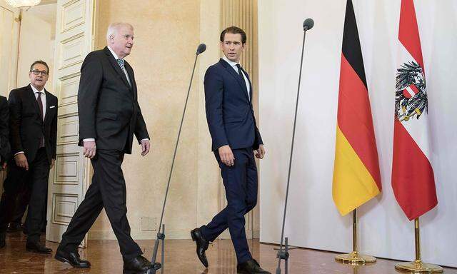 Deutschlands Innenminister Horst Seehofer erklärt in Wien die Pläne der deutschen Regierung zum Grenzschutz.