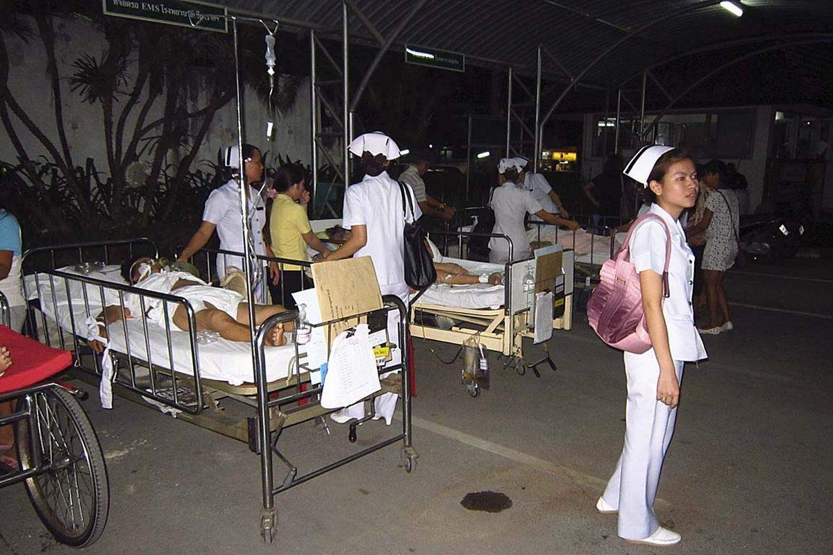 ... wenn die Krankenhäuser überhaupt noch intakt waren. Das Spital von Chiang Rai musste evakuiert werden.