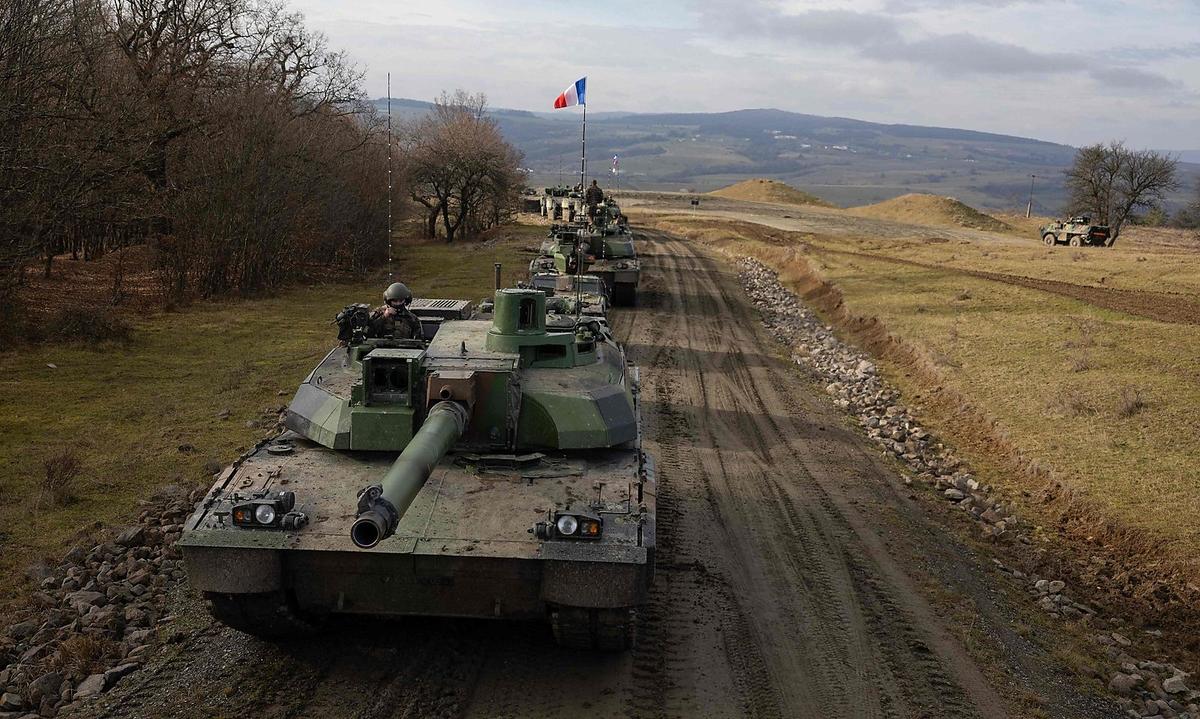 ROMANIA-FRANCE-DEFENCE-NATO