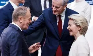 Guter Draht nach Brüssel: Polens Premier Donald Tusk (l.) findet bei Kommissionspräsidentin Ursula von der Leyen stets ein offenes Ohr. 