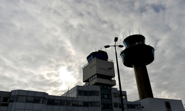 Archivbild vom Salzburger Flughafen, wo dieser Tage immer noch viele Touristen aus Grobritannien landen.