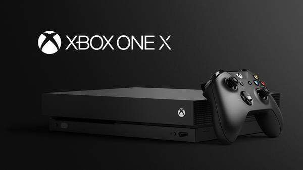 Laut Microsoft ist es die kleinste Xbox-Konsole, die es je gab. Eine Flüssigkeitskühlung soll dazu beitragen, dass die Konsole kleiner als die Xbox One S ist. Die neue Xbox-Konsole unterstützt 4K und Virtual Reality. Bei der Hardware hat das US-Unternehmen ordentlich nachgerüstet. Ein zwölf GB GDDR5-Speicher und ein Grafikchip mit 6TFLOPS Grafikleistung sind mit an Bord.