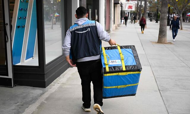 Der Versandhändler Amazon hat das Onlineshopping revolutioniert. 