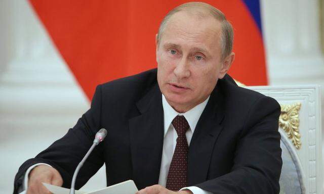 ITAR TASS MOSCOW RUSSIA SEPTEMBER 17 2014 Russia s president Vladimir Putin meets with newly el