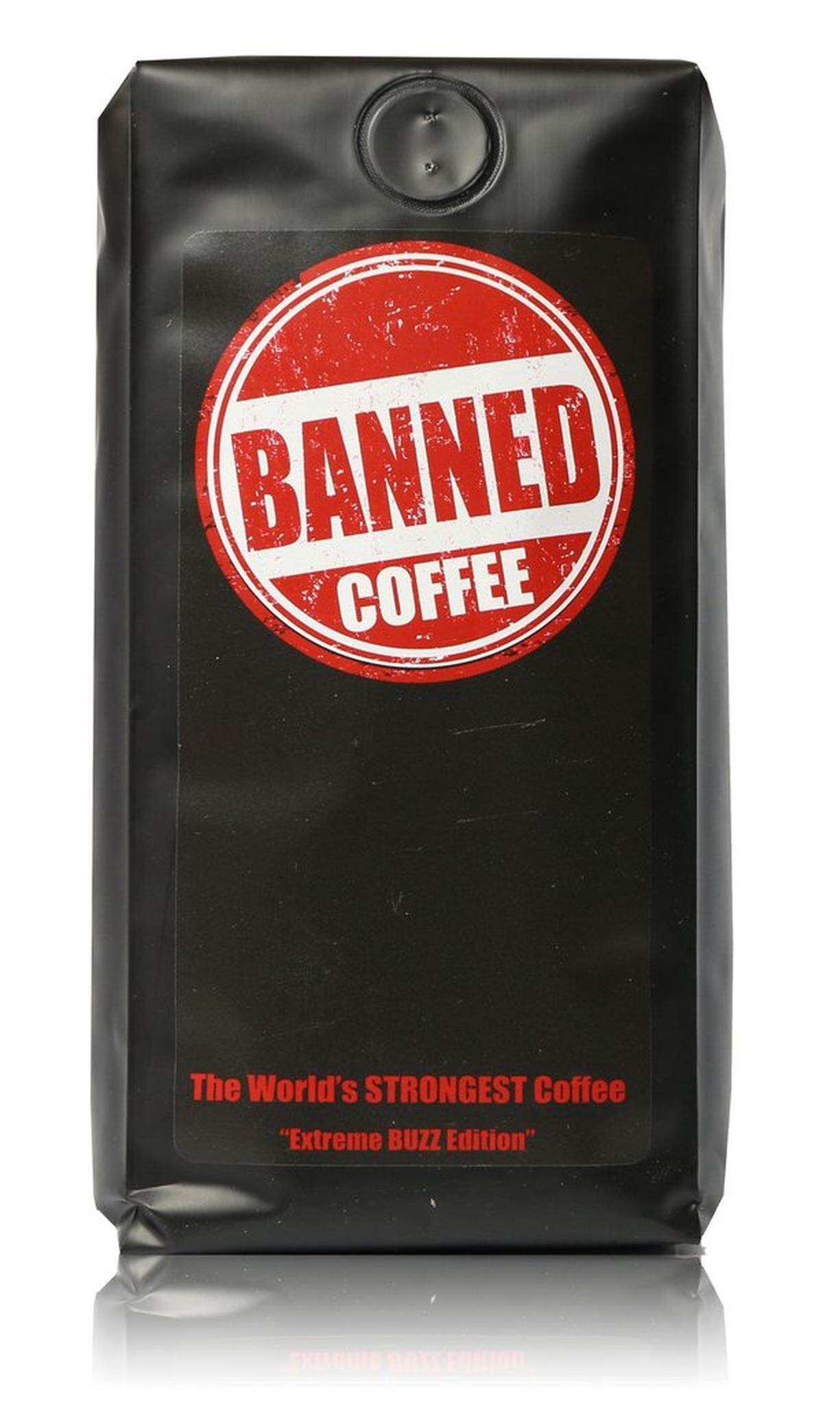 "Banned Coffee" ist verpackt wie ein Scherzartikel ("Extreme Buzz Edition" heißt diese Röstung), der Inhalt - Kaffee aus Arabica- und Robusta-Bohnen - ist allerdings echt und ernst gemeint. 100 Milliliter des Kaffees beinhalten 133,6 Milligram Koffein.