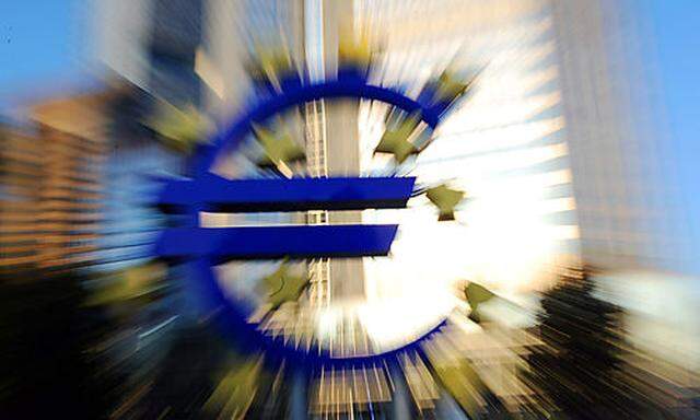 Die Europaeische Zentralbank vergibt langfristig billiges Geld
