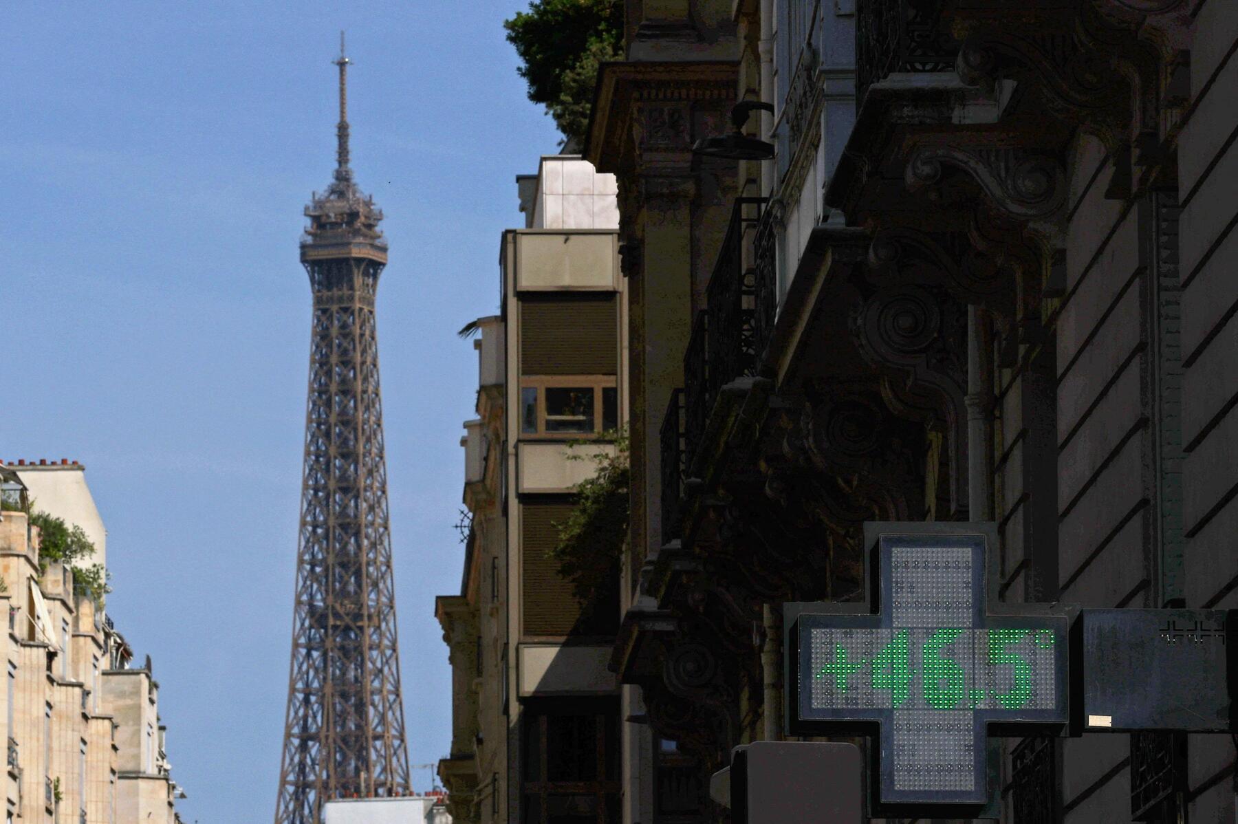 Paris bans alcohol sales and public consumption amid extreme heat