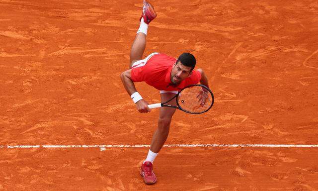 Novak Djokovic möchte nach einem verpatzten Saisonstart ausgerechnet auf Sand Fahrt aufnehmen.