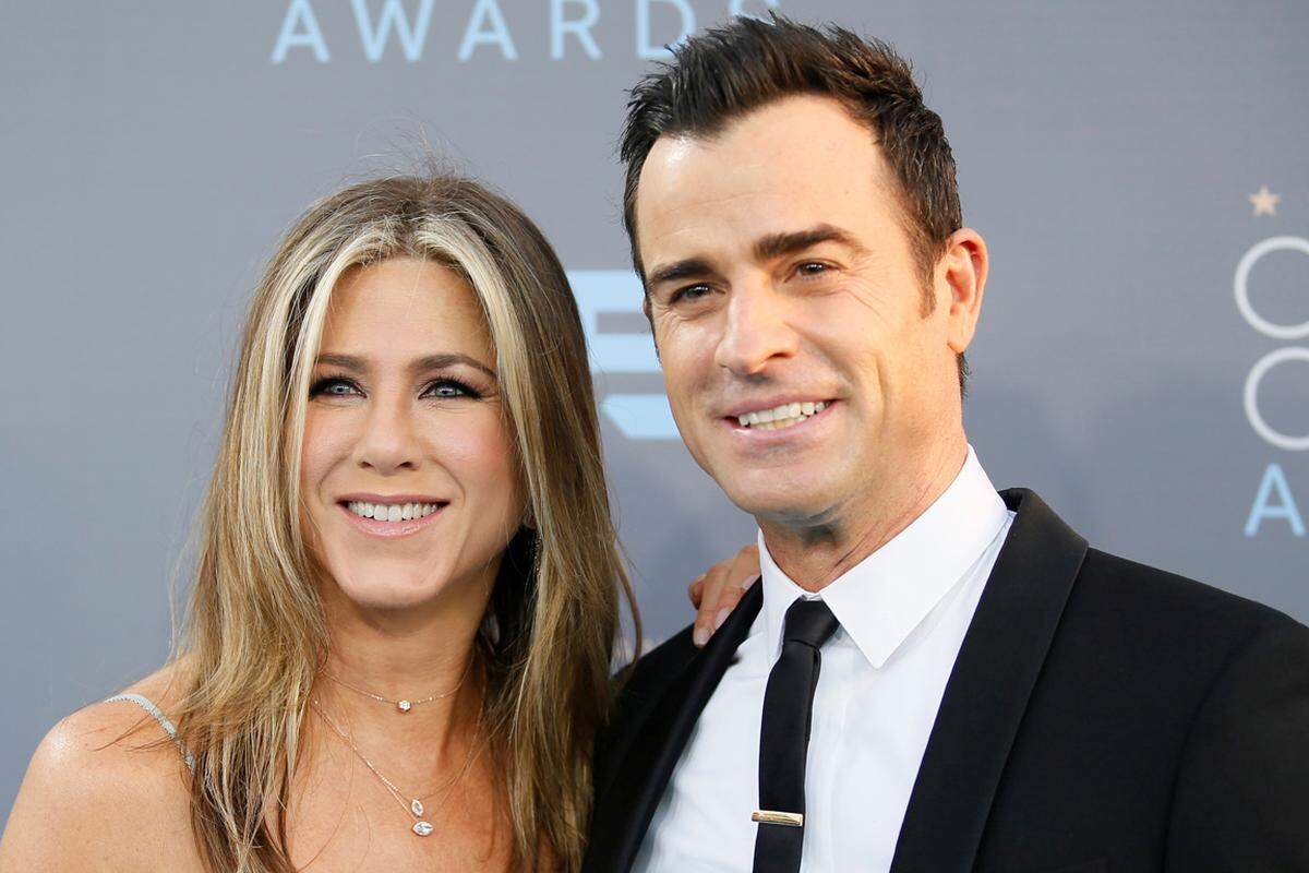 Wenn es nach US-Klatschblättern geht, dann sollen Hollywood-Star Jennifer Aniston und Schauspieler Justin Theroux schon seit mehreren Monaten getrennte Wege gehen. Auf die Krisengerüchten folgte im Februar das offizielle Statement von Aniston.