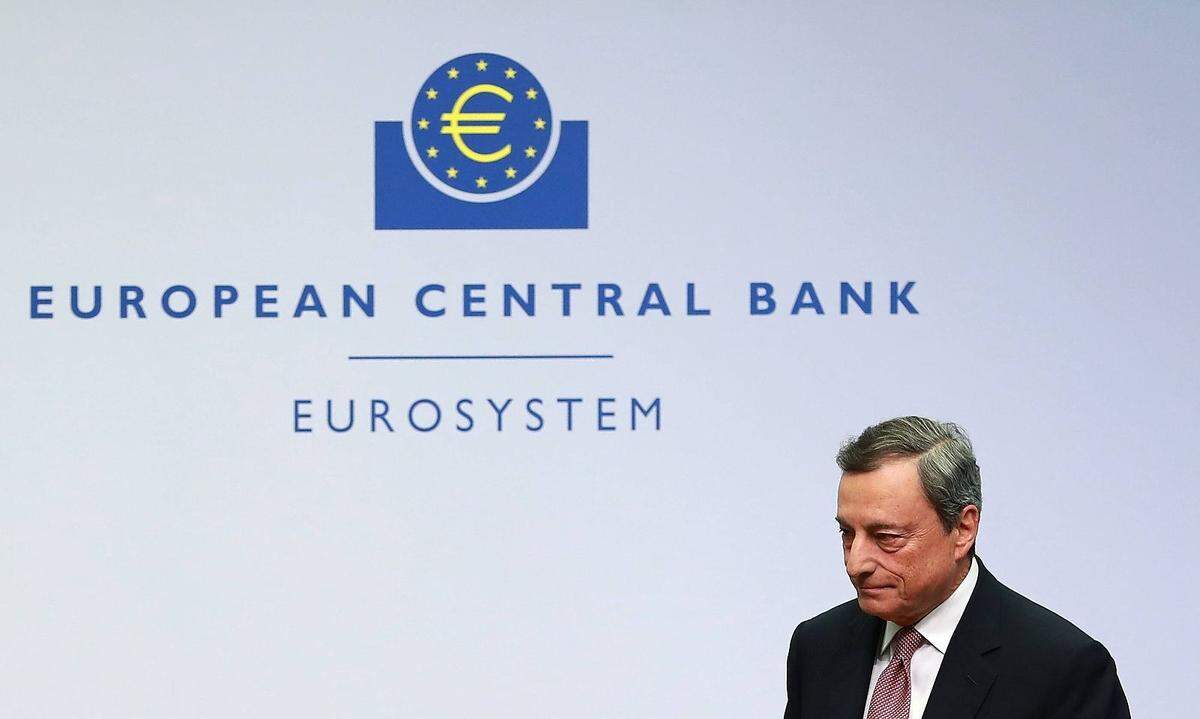 Im November kommt es zur Wachablöse an der EZB-Spitze. Der Italiener Mario Draghi hatte am 1.11.2011 sein Amt als EZB-Präsident angetreten. Immer wieder werden etliche aktuelle und ehemalige nationale Notenbankchefs als Nachfolger genannt. Außerdem sind auch EZB-Direktoren im Gespräch.