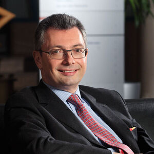 Dr. Alexander Picker