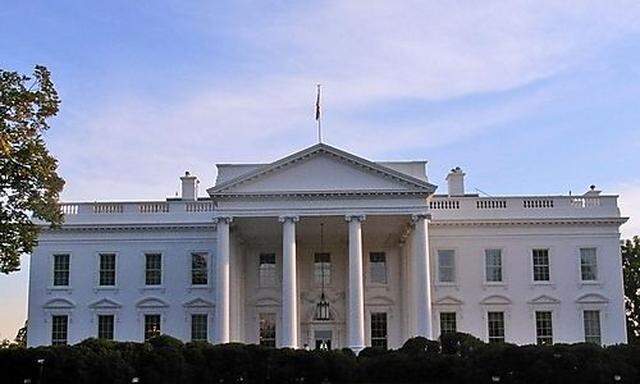 The White House as seen from the North Lawn on Tuesday, Oct. 7, 2008, in Washington.(AP Photo/Pablo M