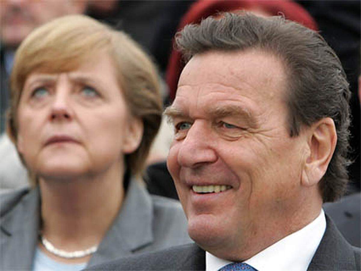 Oder Gerhard Schröder: Nach seiner Abwahl 2005 bezeichnete er Angela Merkel als inkompetent für den Kanzlerjob.