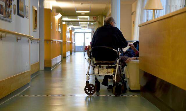 Die Zahl der zu Pflegenden steigt aufgrund der zunehmend alternden Bevölkerung stetig an.