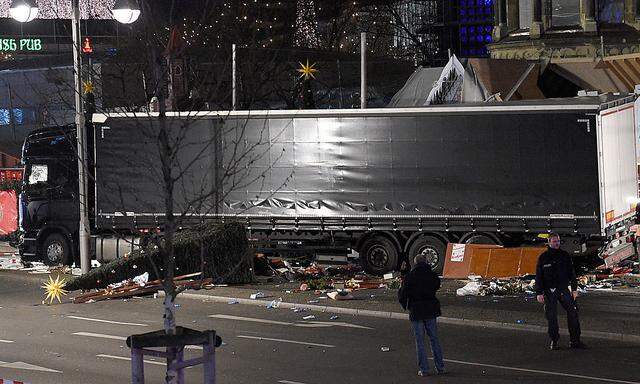 Anschlag mit Lastwagen auf Weihnachtsmarkt