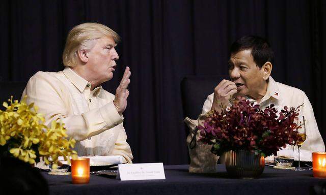 US-Präsident Donald Trump neben seinem philippinischen Amtskollegen Rodrigo Duterte.