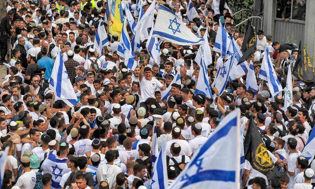 Israelische Fahnen in Jerusalem am sogenannten "Jerusalem-Tag".