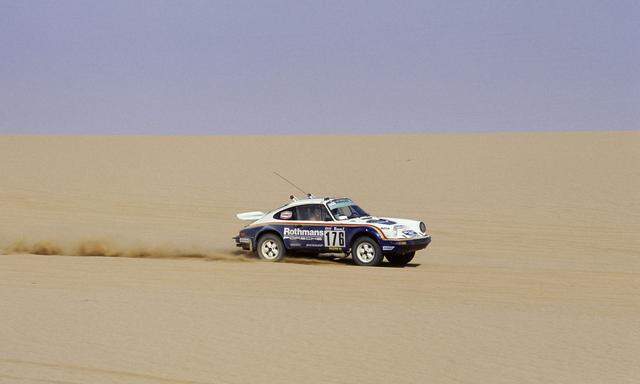 Kurs auf Dakar: René Metge/Dominique Lemoyne holen 1984 den ersten Sieg für Porsche auf der Rallye Paris−Dakar.