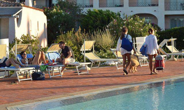 Movement of bathers in a spa in Sardinia. (INT) Movement of bathers in a spa in Sardinia. August 29, 2020, Sardina, Ita