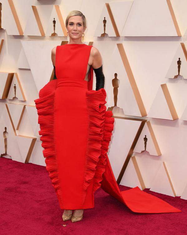 Sehr modemutig erschien auch Kristen Wiig in Valentino Haute Couture.