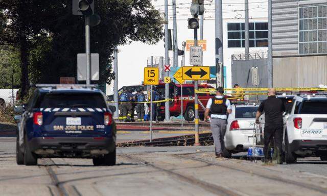 Schüsse bei einem Zugdepot in der Stadt San José