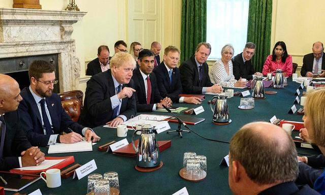 Boris Johnson will bei der Kabinettssitzung am Dienstag Handlungsfähgigkeit zeigen.