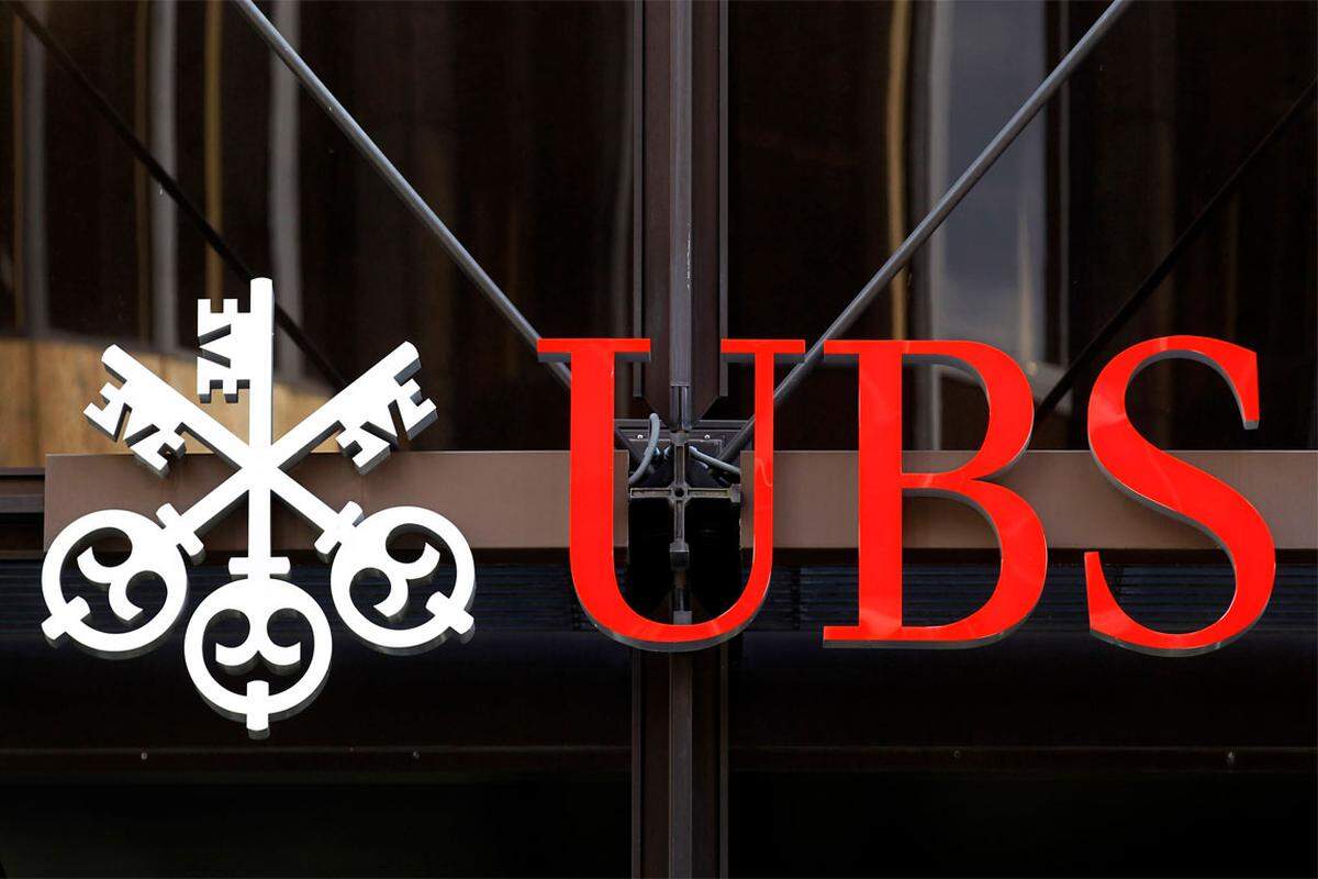 Auch die Schweizer Großbank UBS geriet 2007 in den Strudel der Finanzkrise. Und auch derzeit ist es um sie nicht sonderlich gut bestellt. Nach einem Zockerskandal - der UBS einen Milliarden-Verlust bescherte, kündigte sie an, tausende Stellen im Investmentbereich abzubauen.