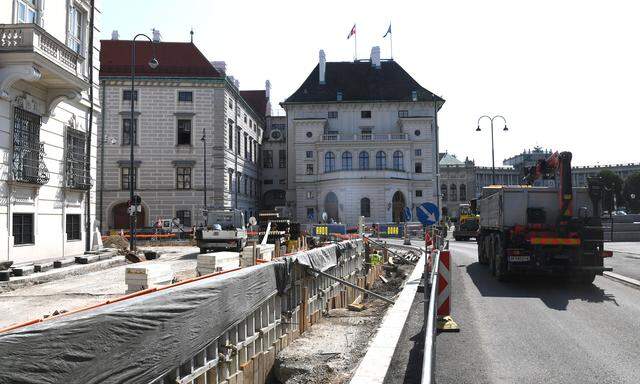 Die umstrittene Baustelle am Wiener Ballhausplatz