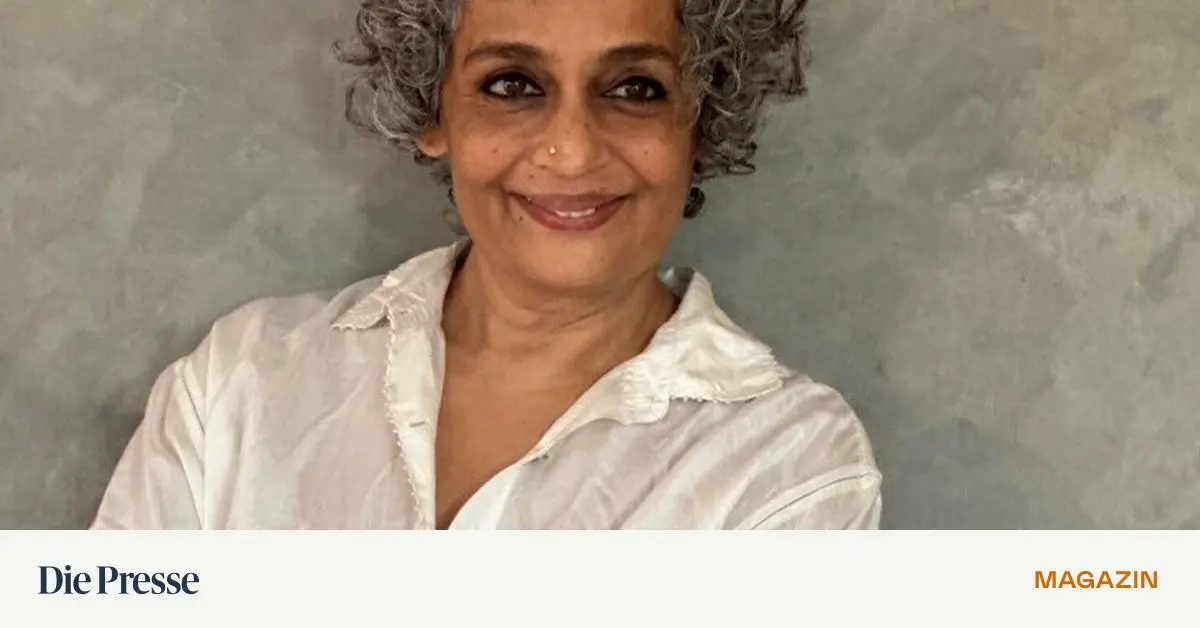 Bestseller-Autorin-Arundhati-Roy-schreibt-ber-ihre-k-mpferische-und-komplizierte-Mutter-premium-