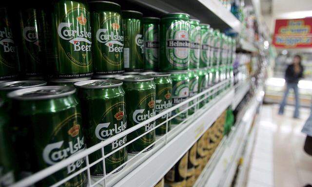 Die dänische Brauerei-Gruppe Carlsberg hat nach eigenen Angaben die Kontrolle über sein Geschäft in Russland verloren. (Symbolbild)