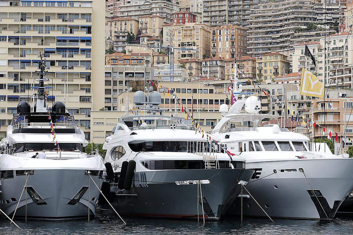 Mehr als hundert Super-Yachten sind diese Woche am Port Hercules in Monaco zu sehen. Bei der Yacht-Messe treffen Reeder und Superreiche aufeinander.