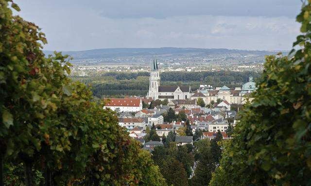 Gerade in den Top-Orten rund um Wien, wie hier im Bild Klosterneuburg, ist die Nachfrage nach Wohnraum hoch.