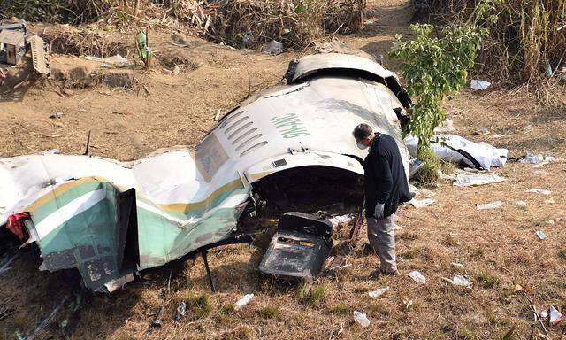 Ermittler am Unfallort Mitte Jänner in Nepal.