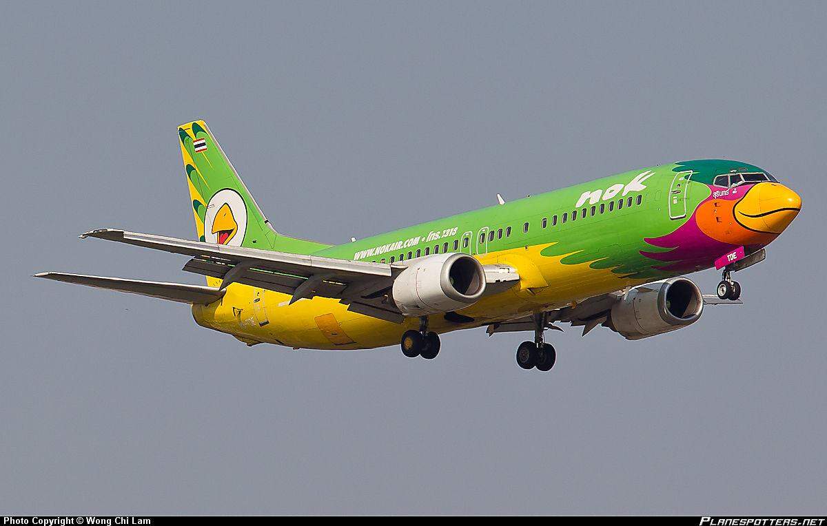 Tierisch mag es auch die thailändische Billigfluglinie "Nok Air". Diese hat sozusagen einen Vogel, wie man an ihren Jets, hier einer Boeing 737, leicht erkennen kann. Nok heißt schließlich auf Thai auch "Vogel". Ist aber wenigstens herzig.