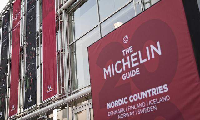 Den nordiske Michelin Guide Michelin Guide Nordic Countries 2019 praesenteres paa et pressemoede i