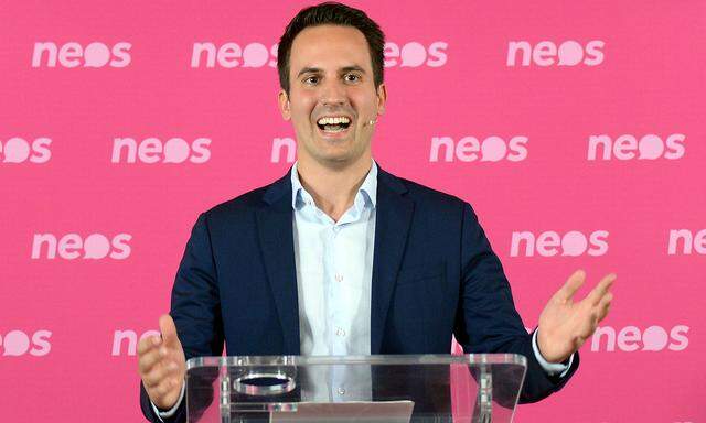 Neos-Spitzenkandidat betonte pinke Kernthemen Bildung und Kontrolle. Zur allgemeinen Überraschung aber lud er Bürgermeister Michael Ludwig (SPÖ) auch zur Koalition ein.