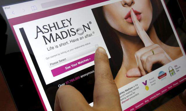 Homepage of Ashley Madiso