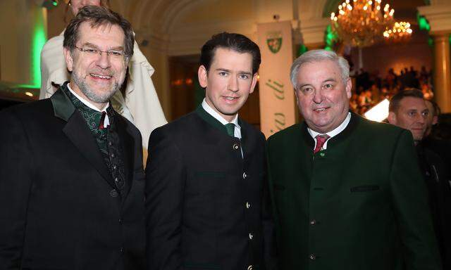 Ballveranstalter Andreas Zakostelsky, Kanzler Sebastian Kurz, Landeshauptmann Hermann Schützenhöfer beim Steirerball.