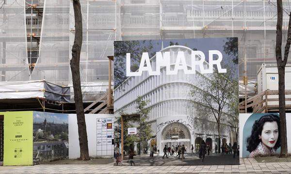 Die Baustelle des Kaufhaus Lamarr fand in den vergangenen Wochen viel Aufmerksamkeit. Die Gebote für das Gebäude wurden eingereicht. 