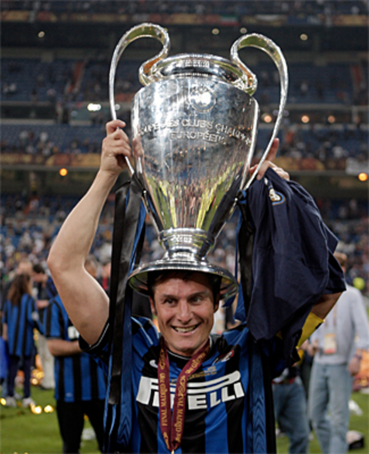 "Es ist ein unglaublicher Abend, den ich nie vergessen werde. Es war mein 700. Spiel für Inter Mailand, und dann das Champions League Finale zu gewinnen - das ist unglaublich. Wir sind eine kompakte Mannschaft und haben geduldig auf die entscheidenden Momente gewartet. Das Spiel ist genau so gelaufen haben, wie wir uns das vorgestellt haben."