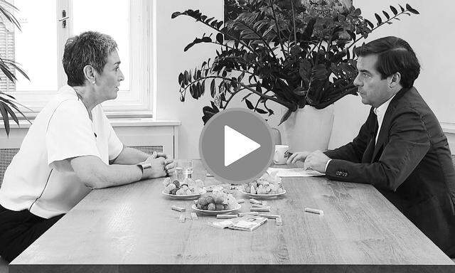 "Presse" Chefredakteur im Video-Interview mit Grünen-Spitzenkandidatin Ulrike Lunacek