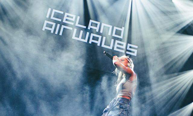 Live-Performance beim größten Musikfestival Islands.