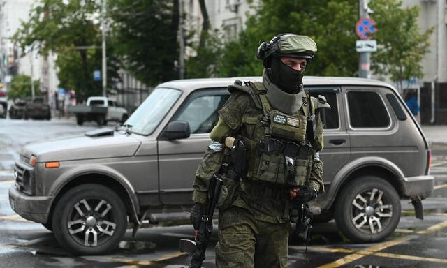 Ein Mitglied der Söldnergruppe Wagner in Rostow am Don.