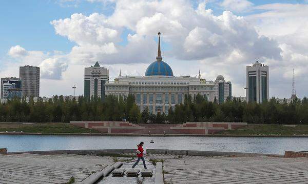 Ein Bild der offiziellen Residenz des kasachischen Präsidenten, genannt &quot;Akorda&quot;, in der Hauptstadt, die nun wieder Astana heißen darf.